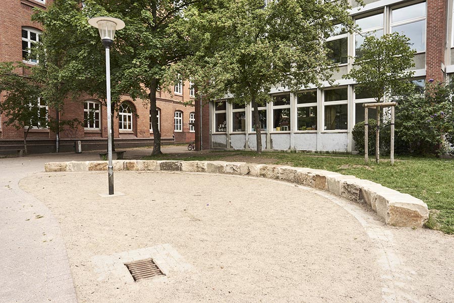Schulhof Thadenstraße
